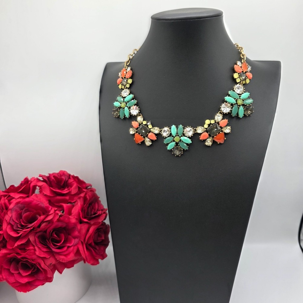 Stella & Dot Statement Necklace Multi-Color Gem Flower Cluster Choker Gold Style